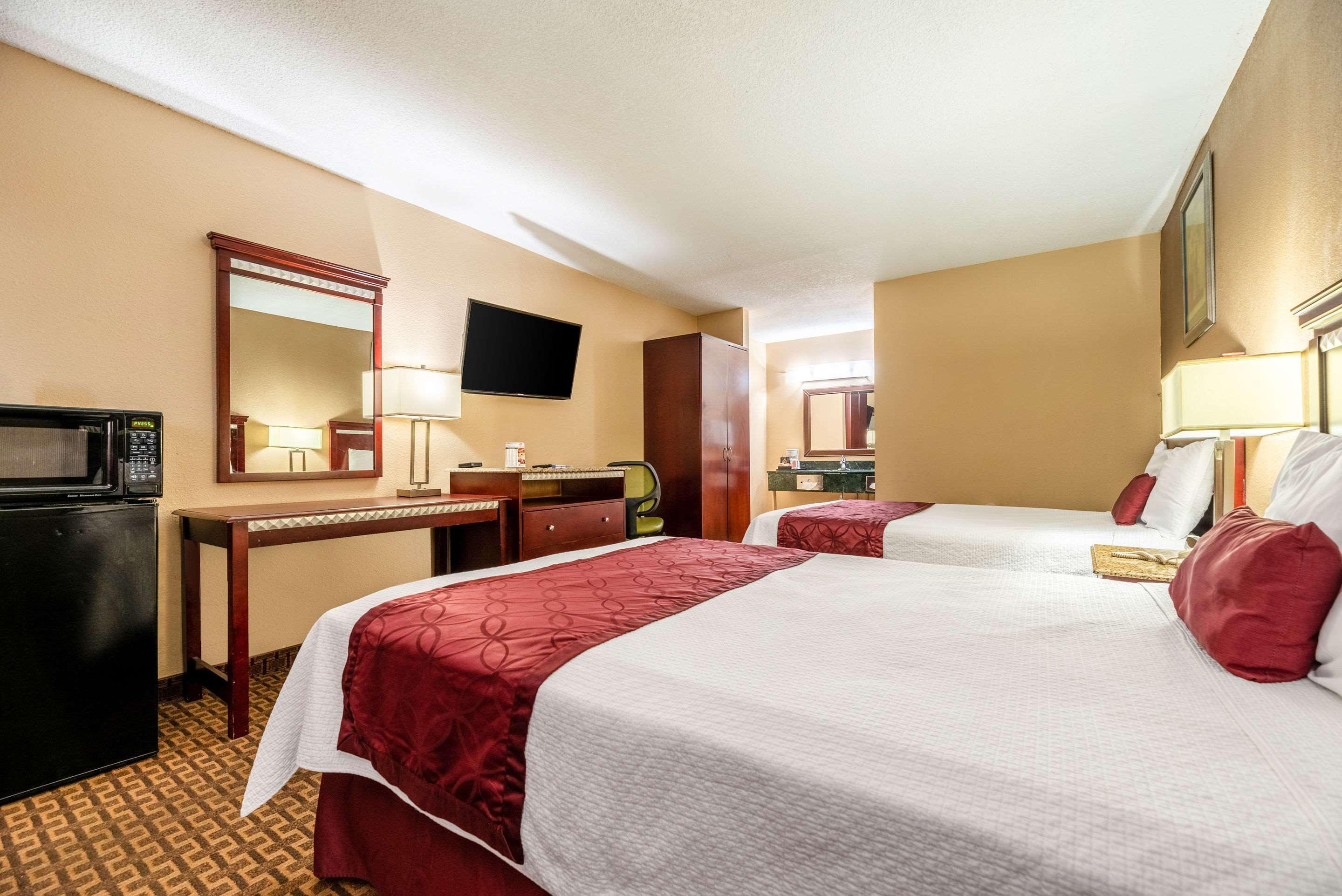 Rodeway Inn Бушнелл Екстер'єр фото