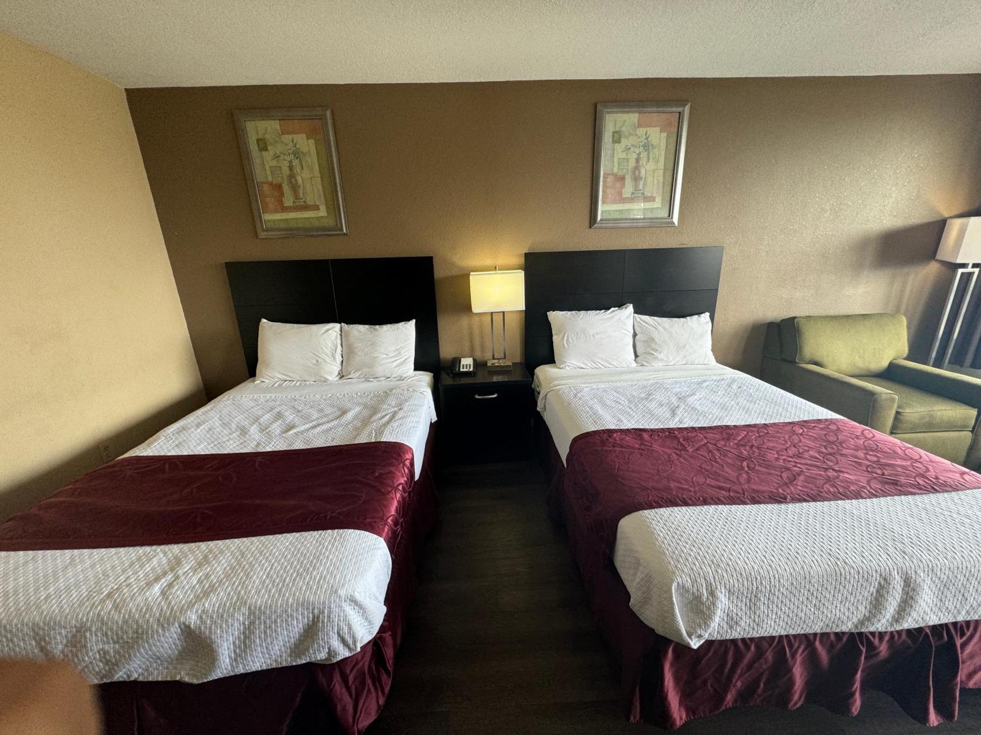 Rodeway Inn Бушнелл Екстер'єр фото