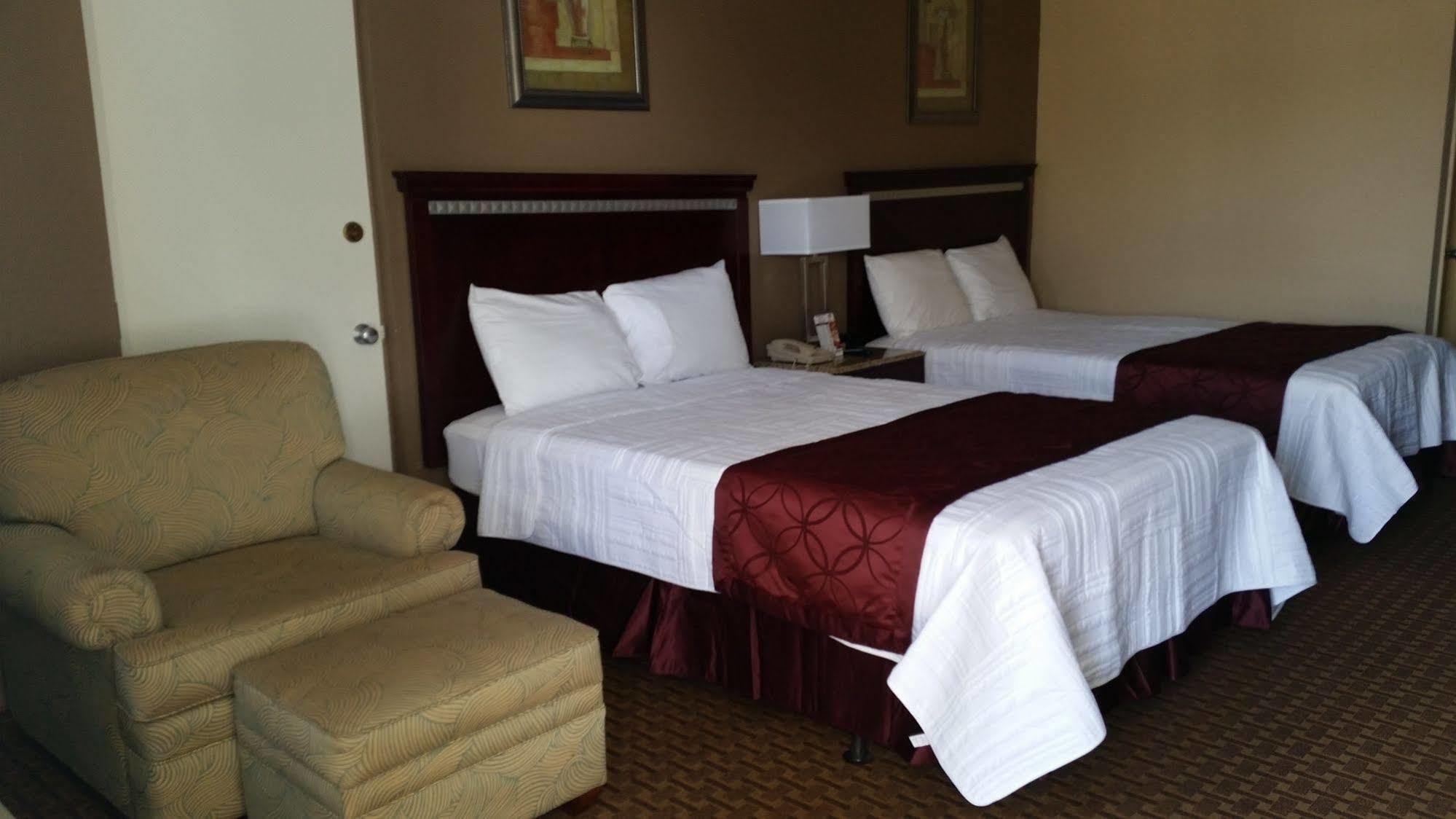 Rodeway Inn Бушнелл Екстер'єр фото